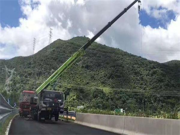 顺义区吊车出租_吊车租赁公司浅谈如何安全驾驶吊车